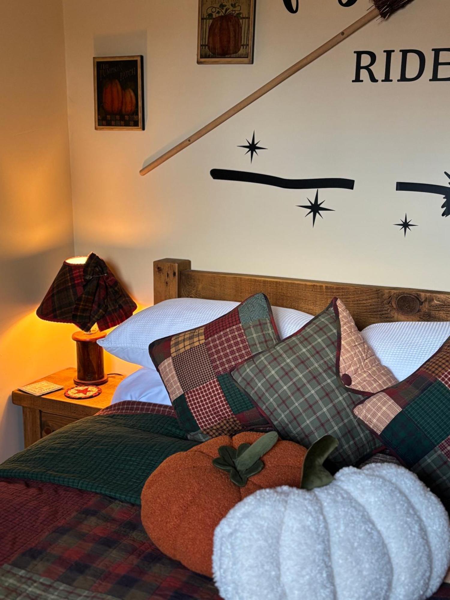 Bumbleberry Cottage Gresford 外观 照片